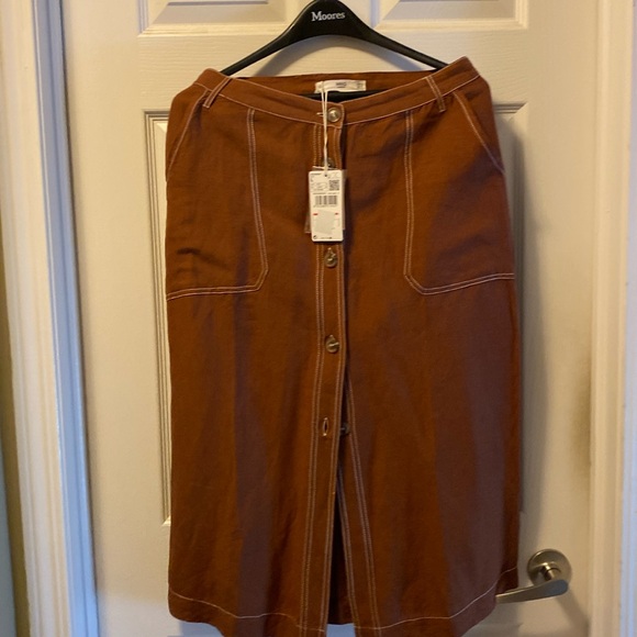 Mango Skirt. Size M (US). New. - Picture 1 of 3